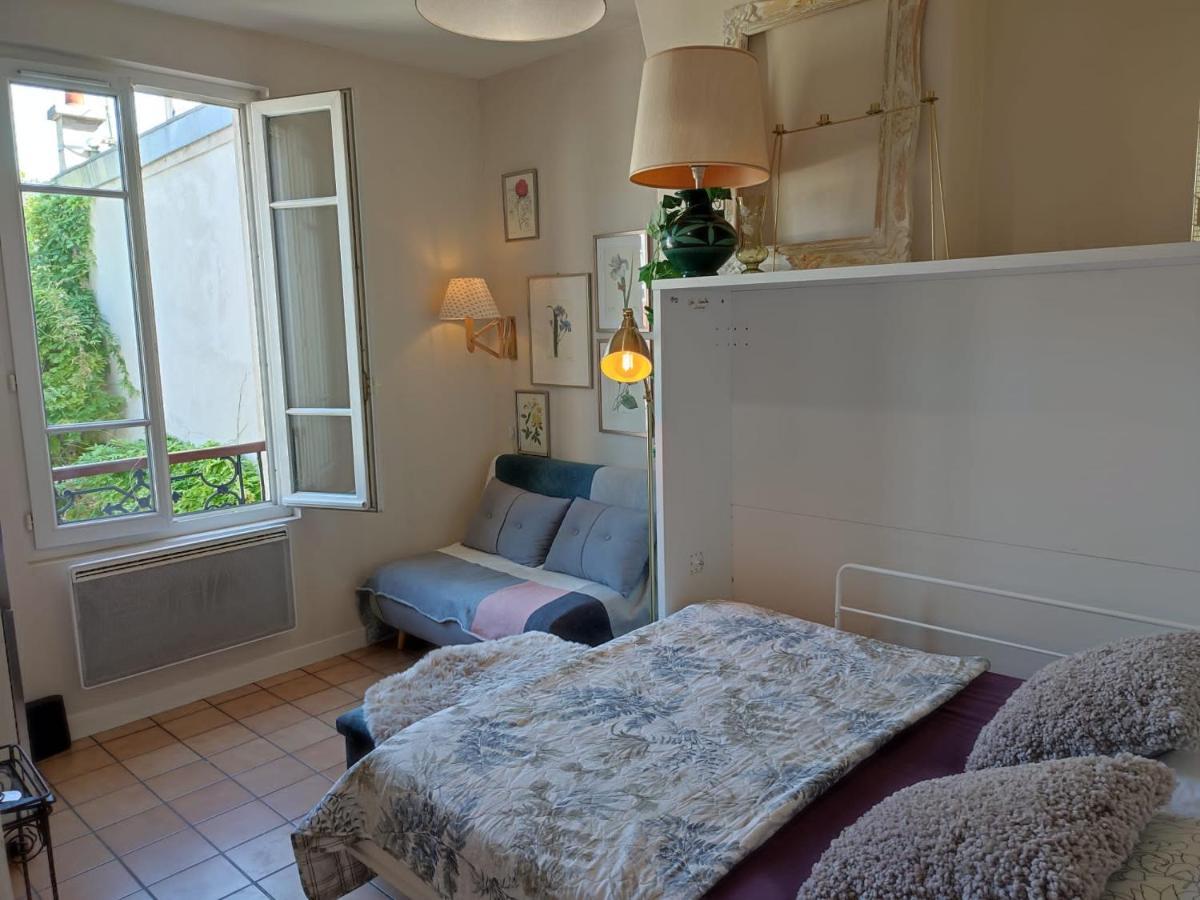 Paris Authentic House Small, Bright And Calm Studio Номер фото