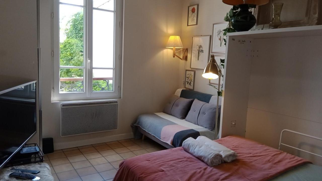 Paris Authentic House Small, Bright And Calm Studio Экстерьер фото